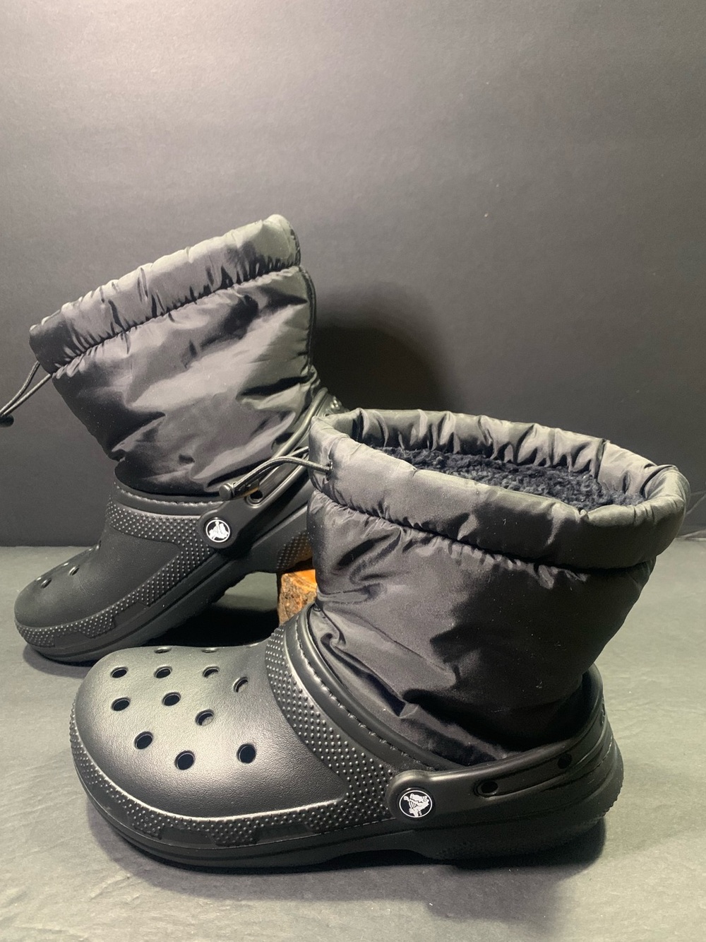 CROCS Classic Women’s Black Lined Neo Puff Boots Shoe Size-8
